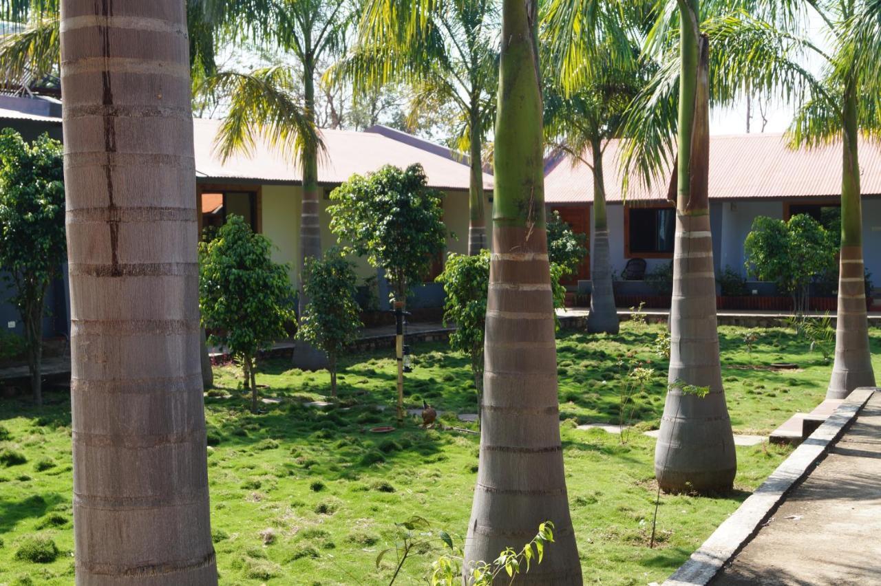 Tadoba Tiger Valley Resort Chandrapur Esterno foto